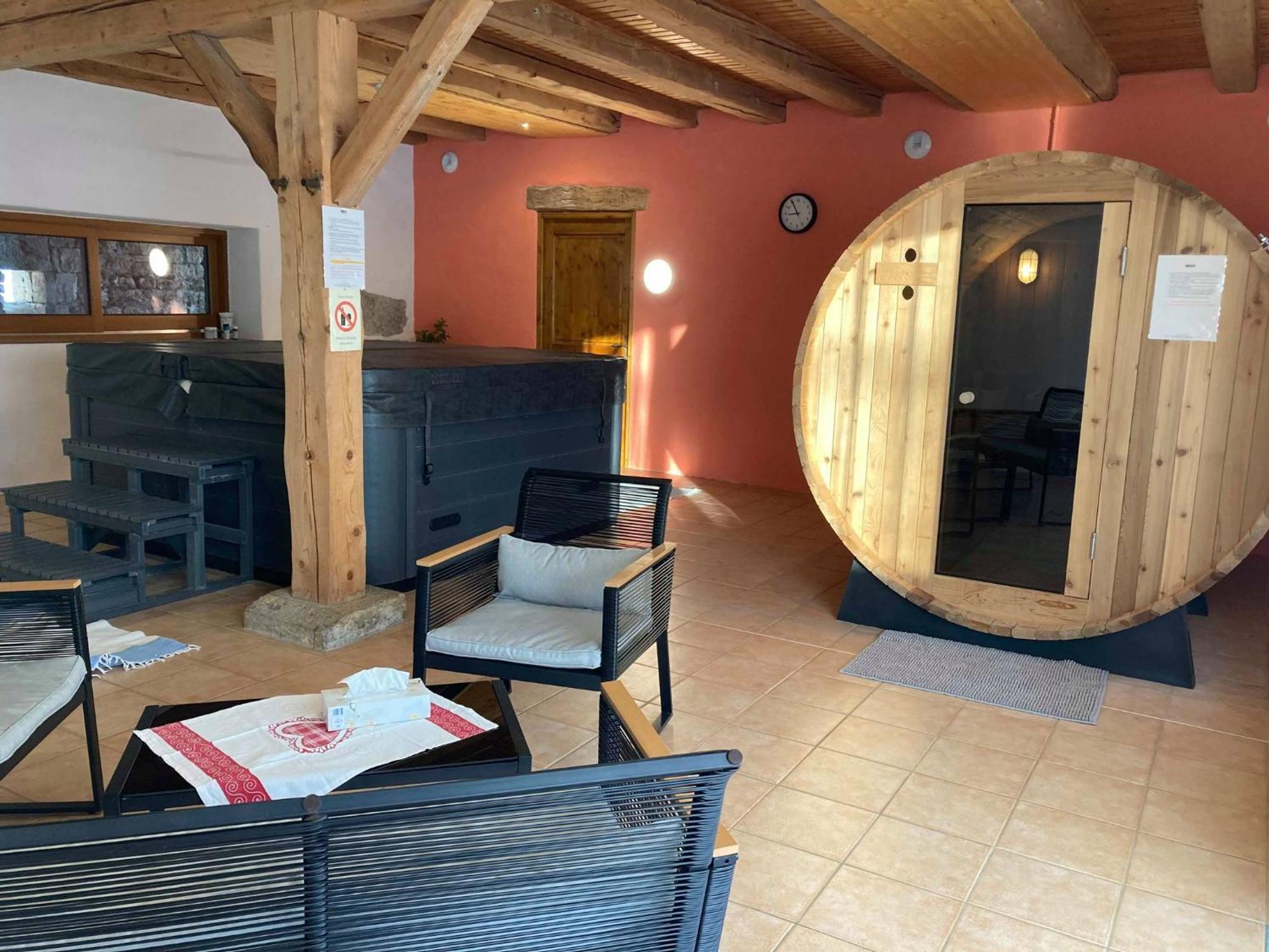 Le Moulin Des Oyes Bed and Breakfast Censeau Esterno foto